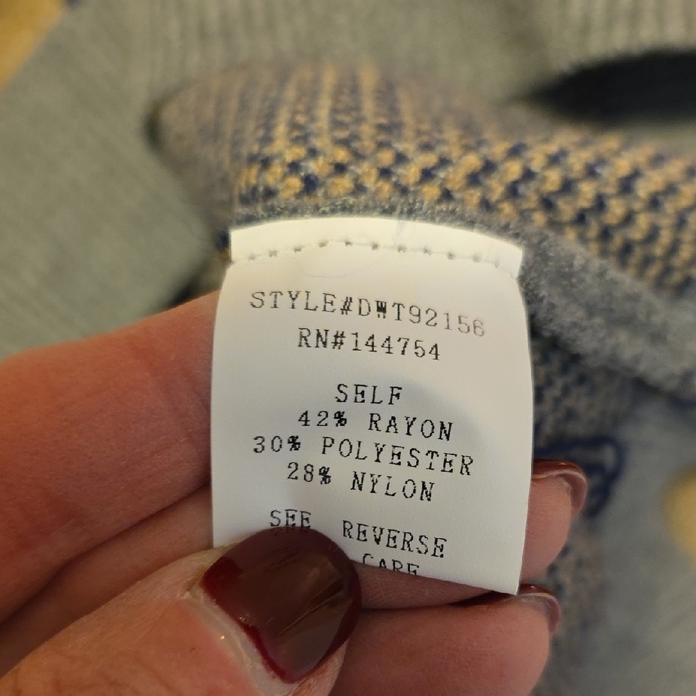 EUC DAVI & DANI Camouflage Pattern Sweater Large - Picture 5 of 6